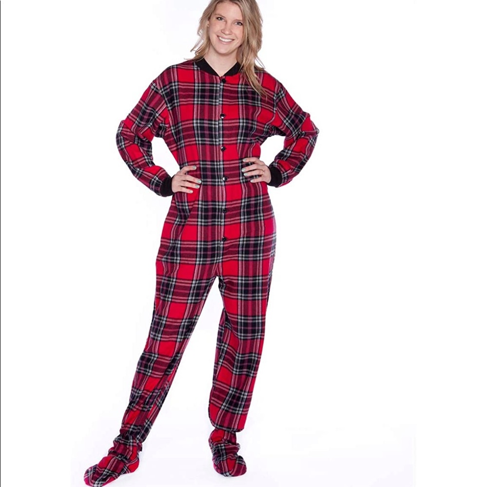 BNWT Footed Buffalo Plaid Christmas Onesie!! Size S